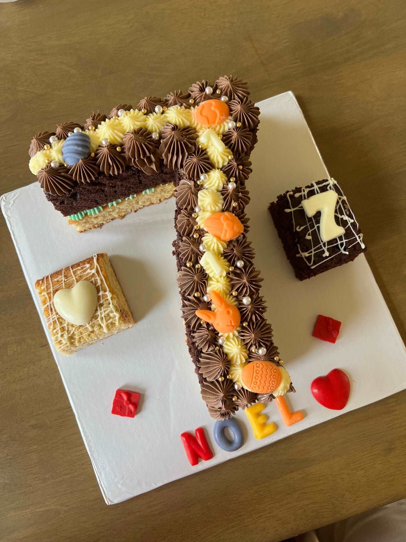 Number Cakes - Mazing256Pastries